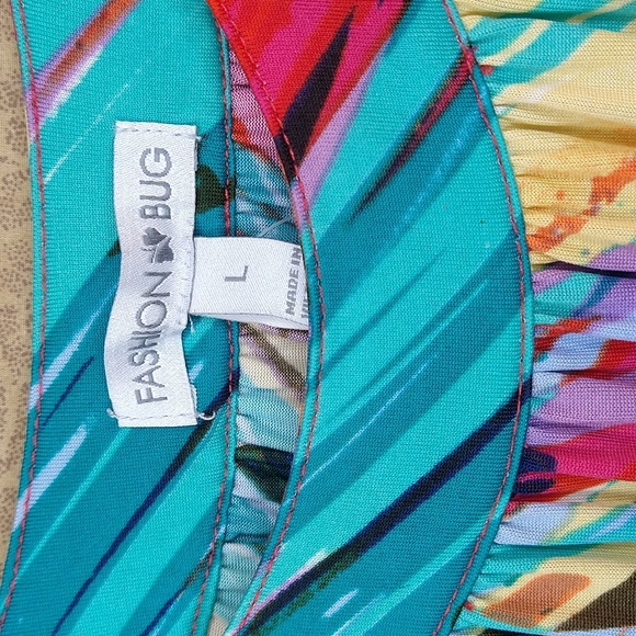 Multi-Color Sleeveless Tiered Long Dress Size: L - Picture 3 of 10